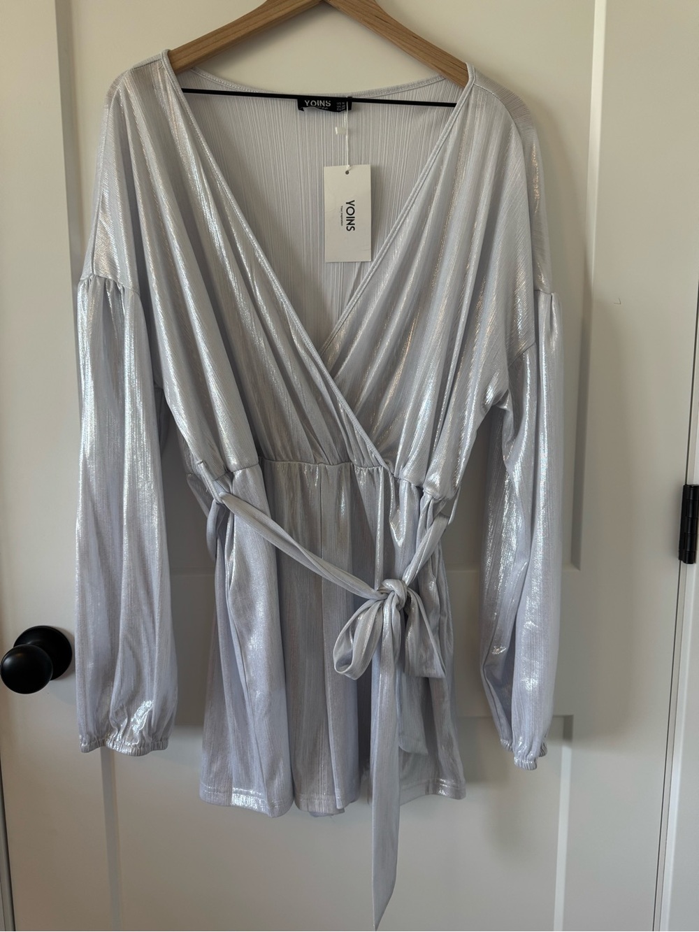 YOINS Silver Metallic Wrap Romper Size XXL NWT